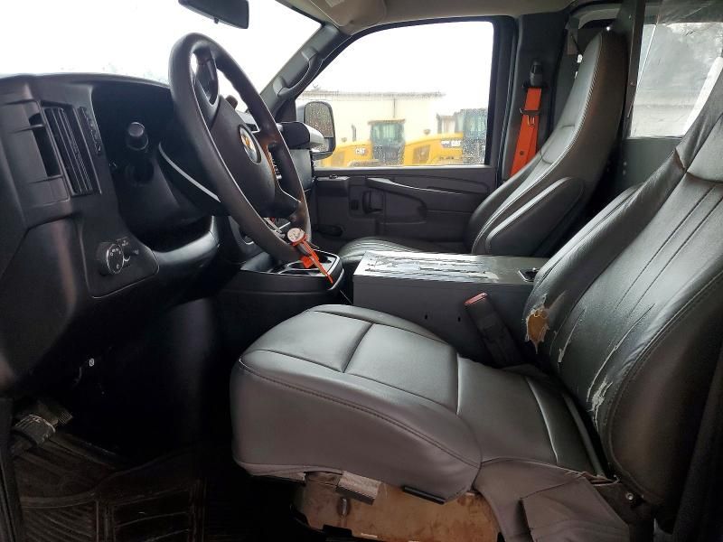 2013 Chevrolet Express G2500