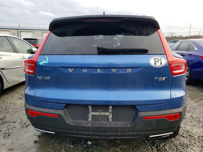 2019 Volvo Xc40 T5 Momentum