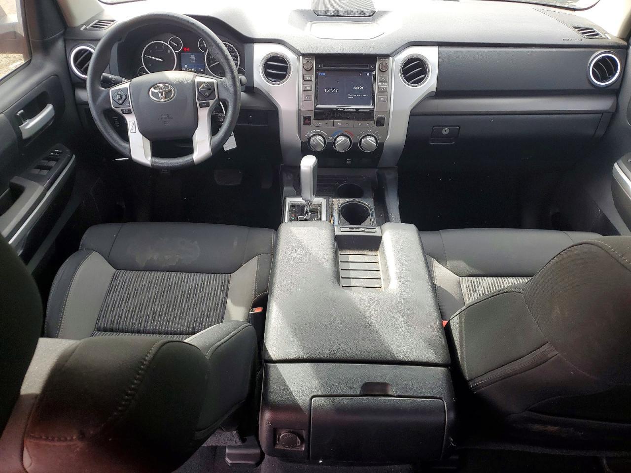 2017 Toyota Tundra Double cab sr