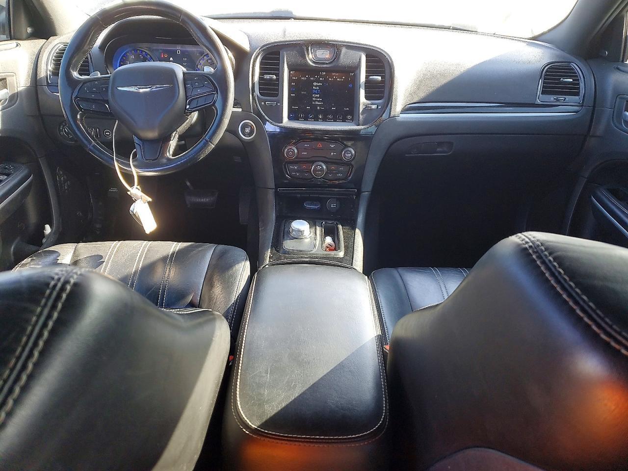 2019 Chrysler 300 s