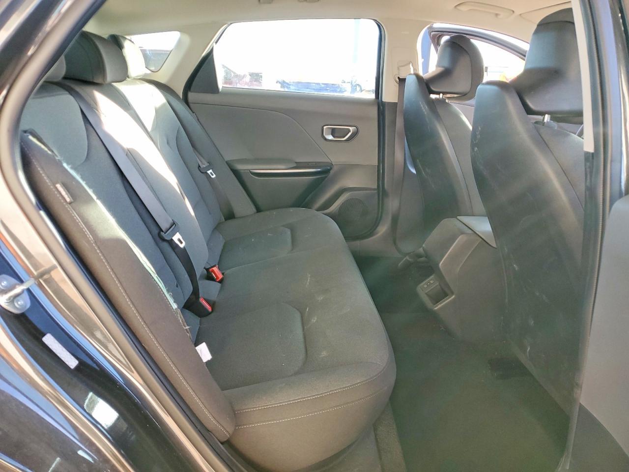 2025 KIA K4 lx