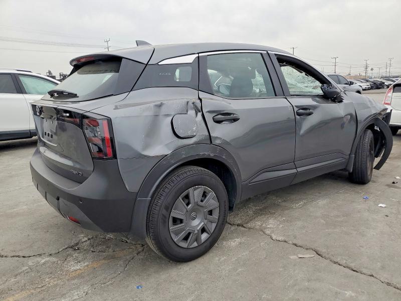 2025 Nissan Kicks s