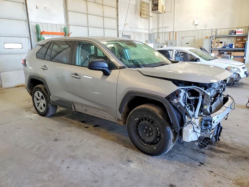 2022 Toyota Rav4 le
