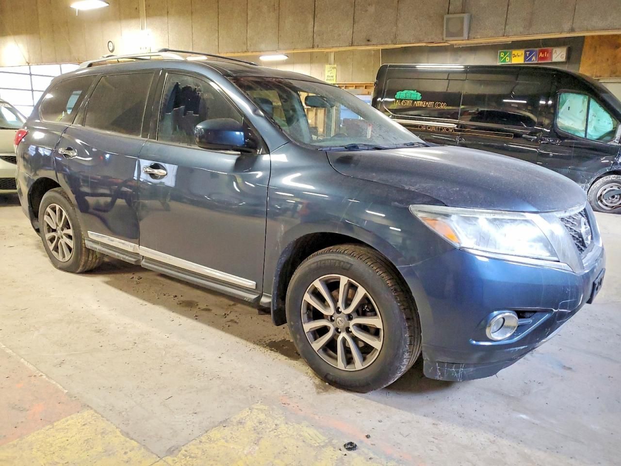2016 Nissan Pathfinder s
