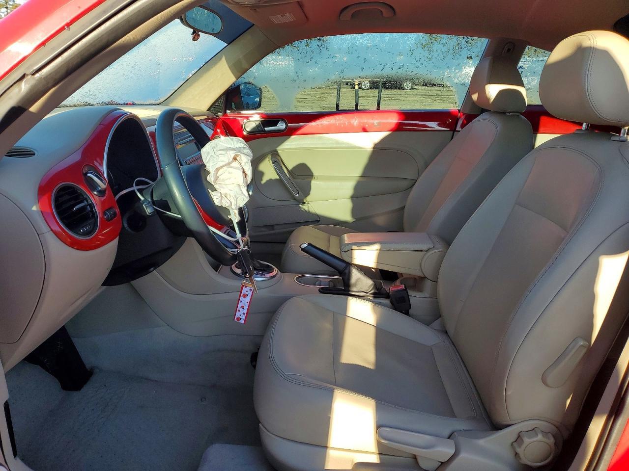 2014 Volkswagen Beetle