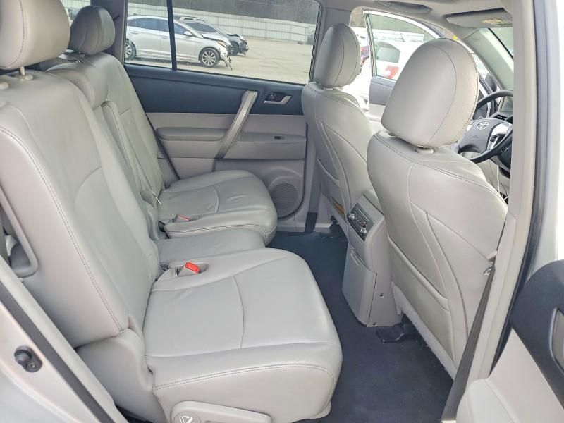 2012 Toyota Highlander Base