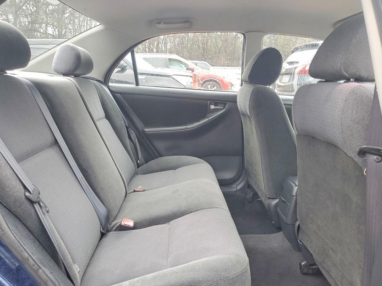 2004 Toyota Corolla ce