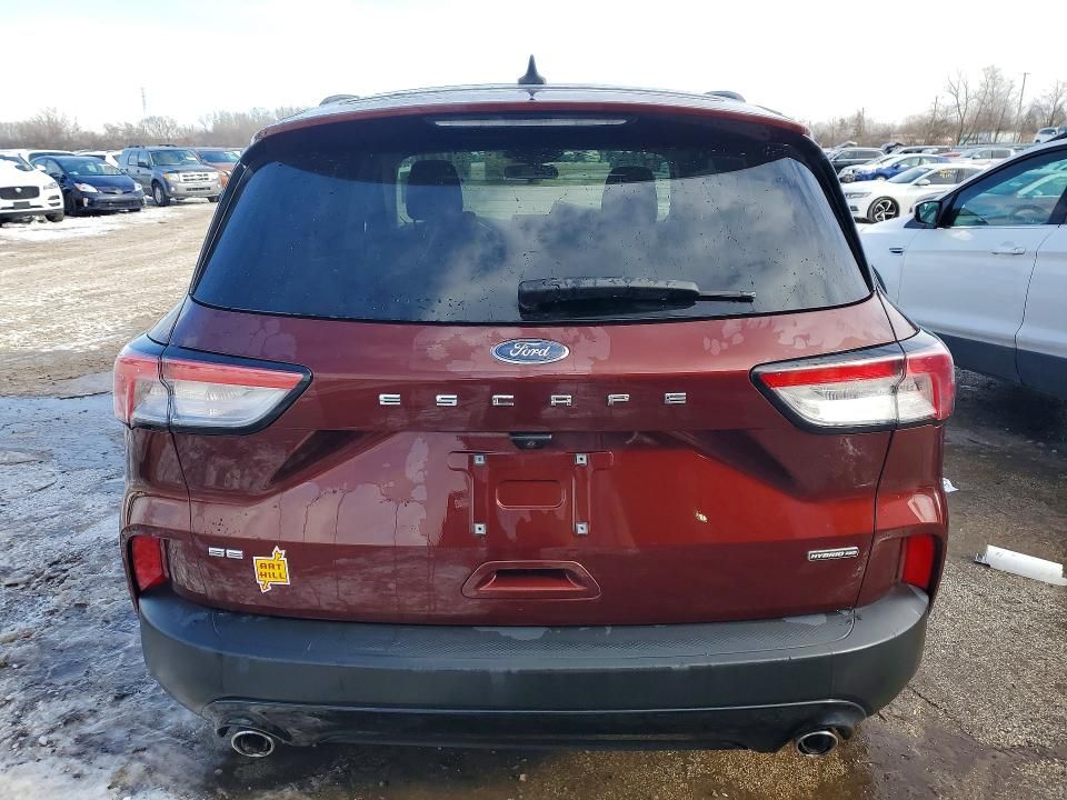 2021 Ford Escape se