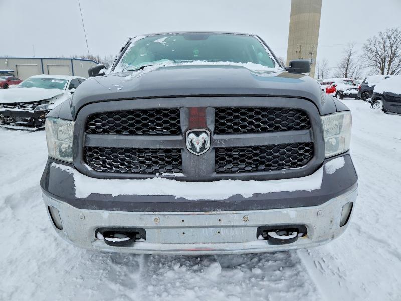 2016 Dodge Ram 1500 slt