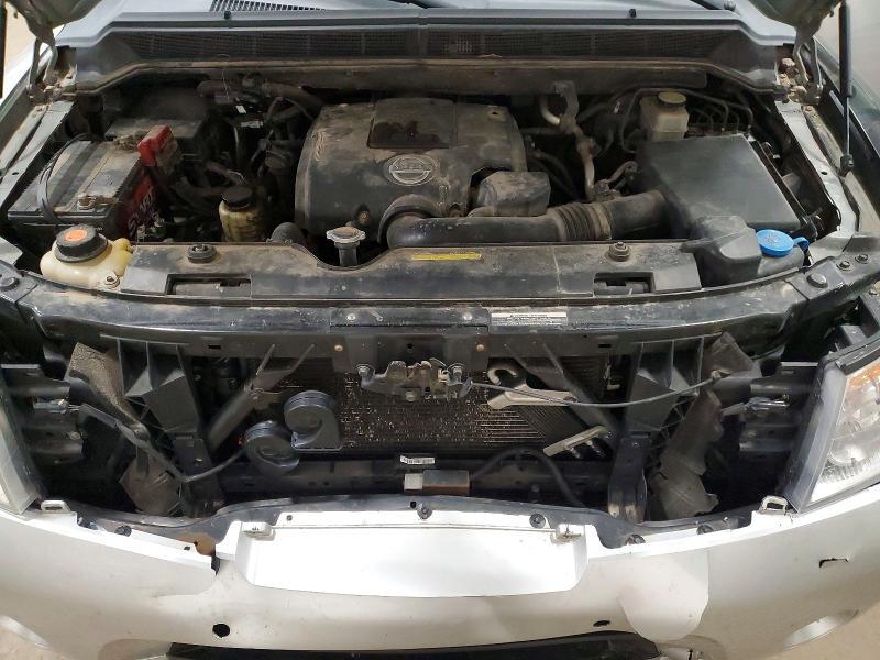 2012 Nissan Armada sv