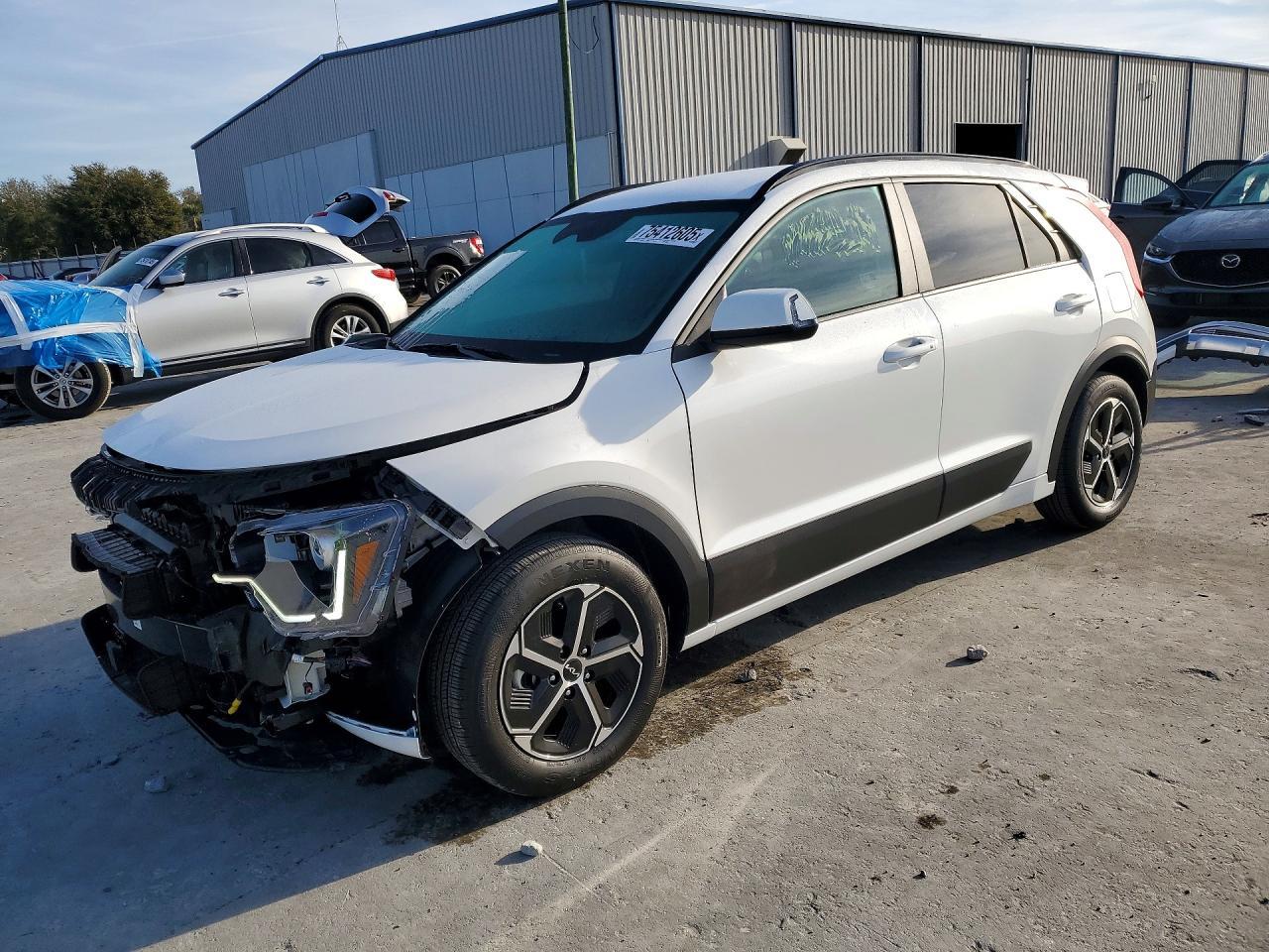 2025 KIA Niro ex