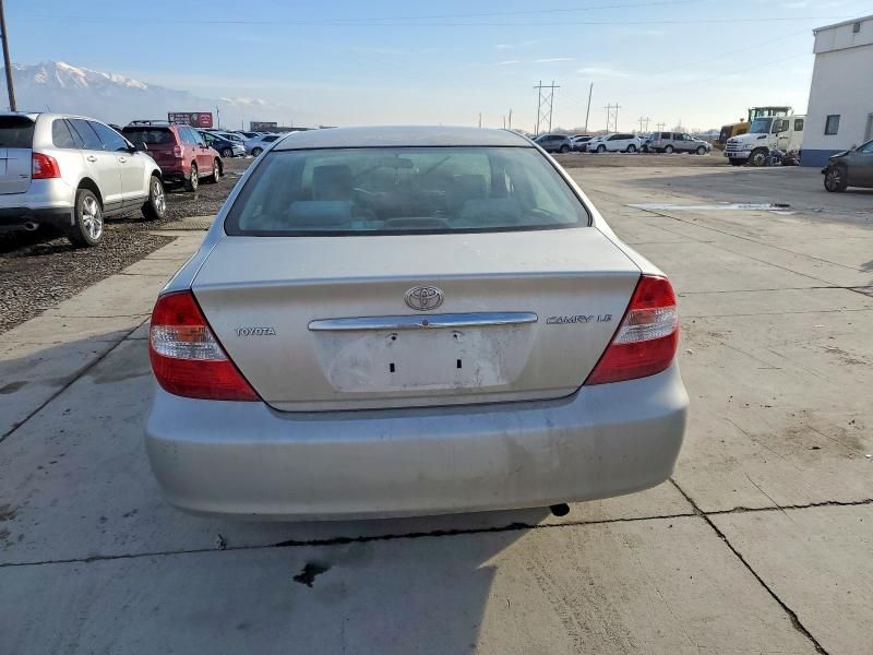2004 Toyota Camry le