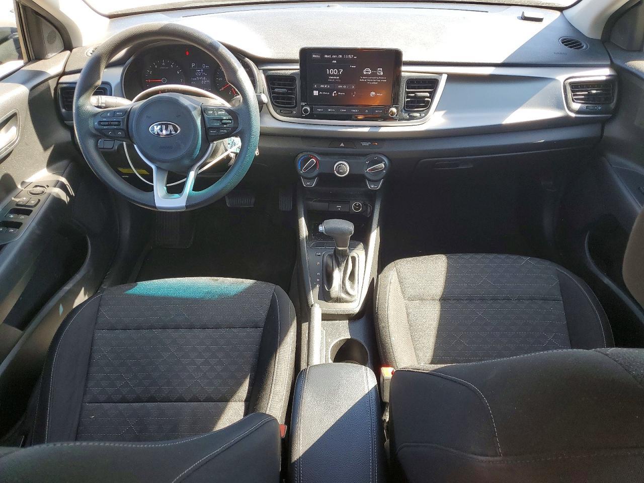 2021 KIA Rio lx
