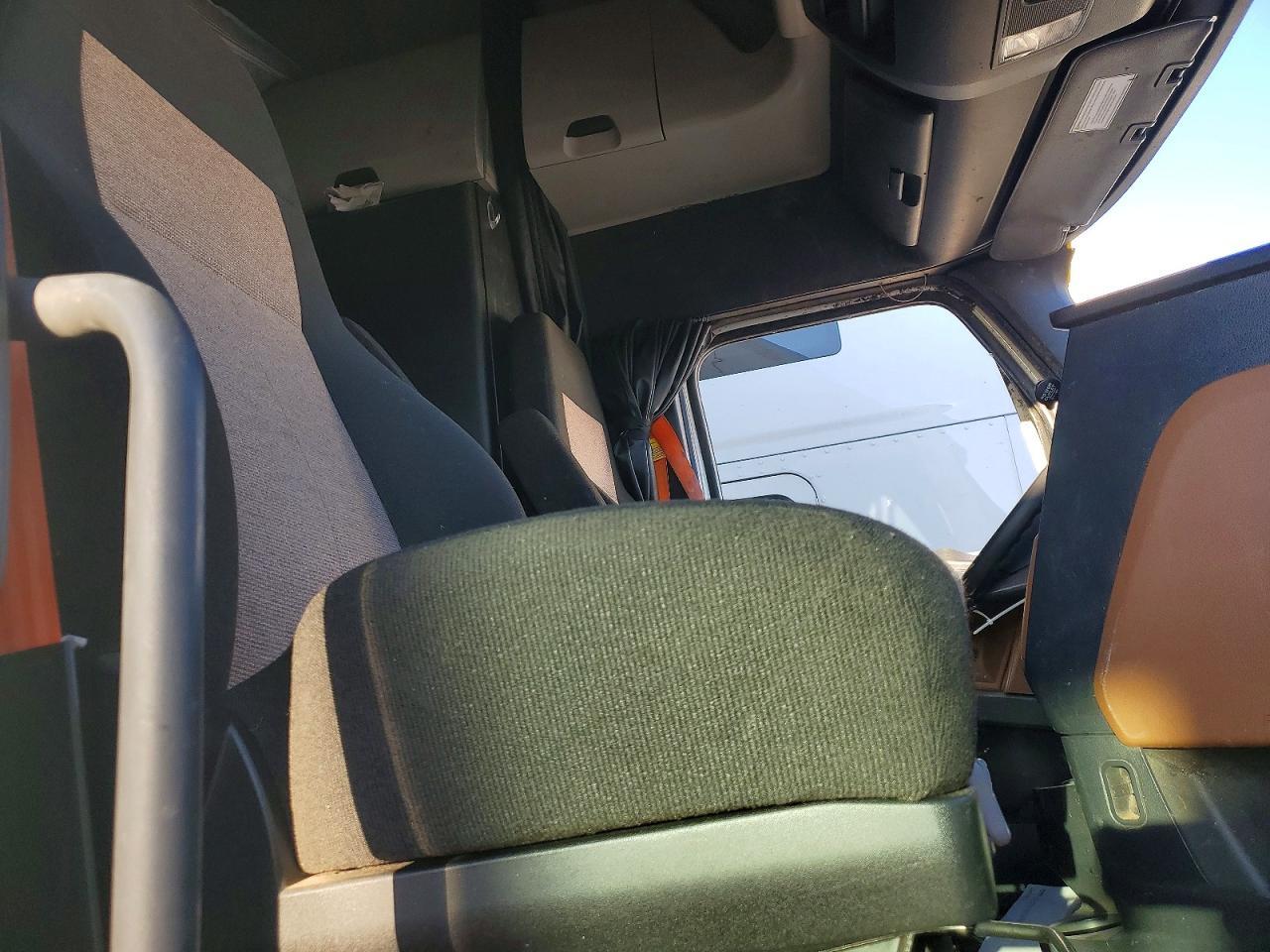 2022 Freigliner 2022 Freightliner Cascadia 126
