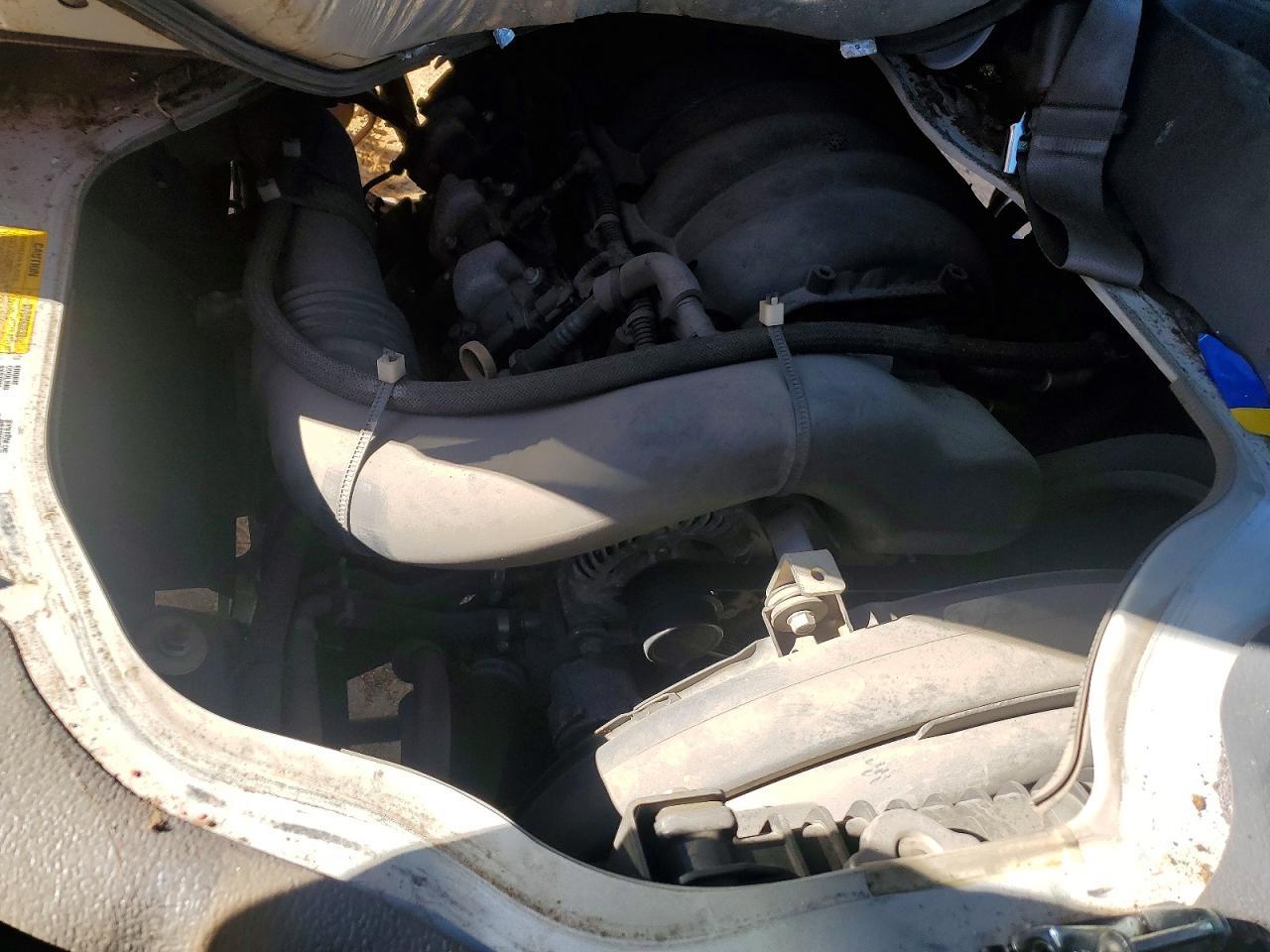 2021 Isuzu NPR HD BOX Truck