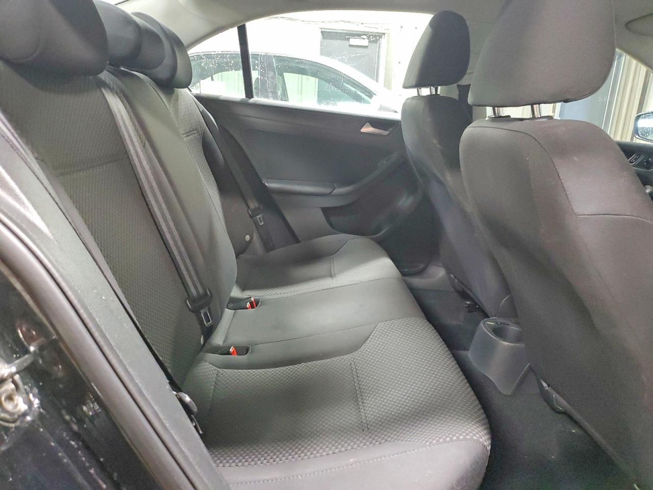 2013 Volkswagen Jetta Base