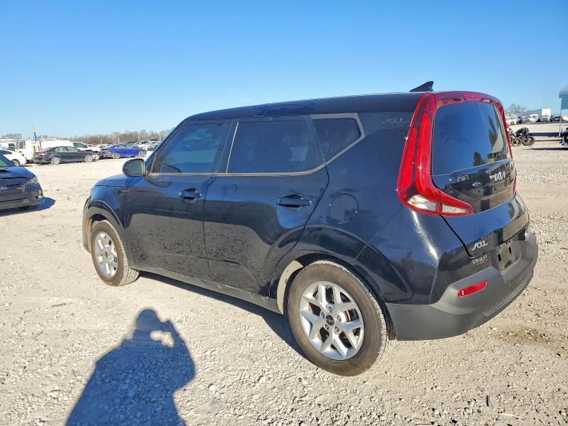 2022 KIA Soul lx