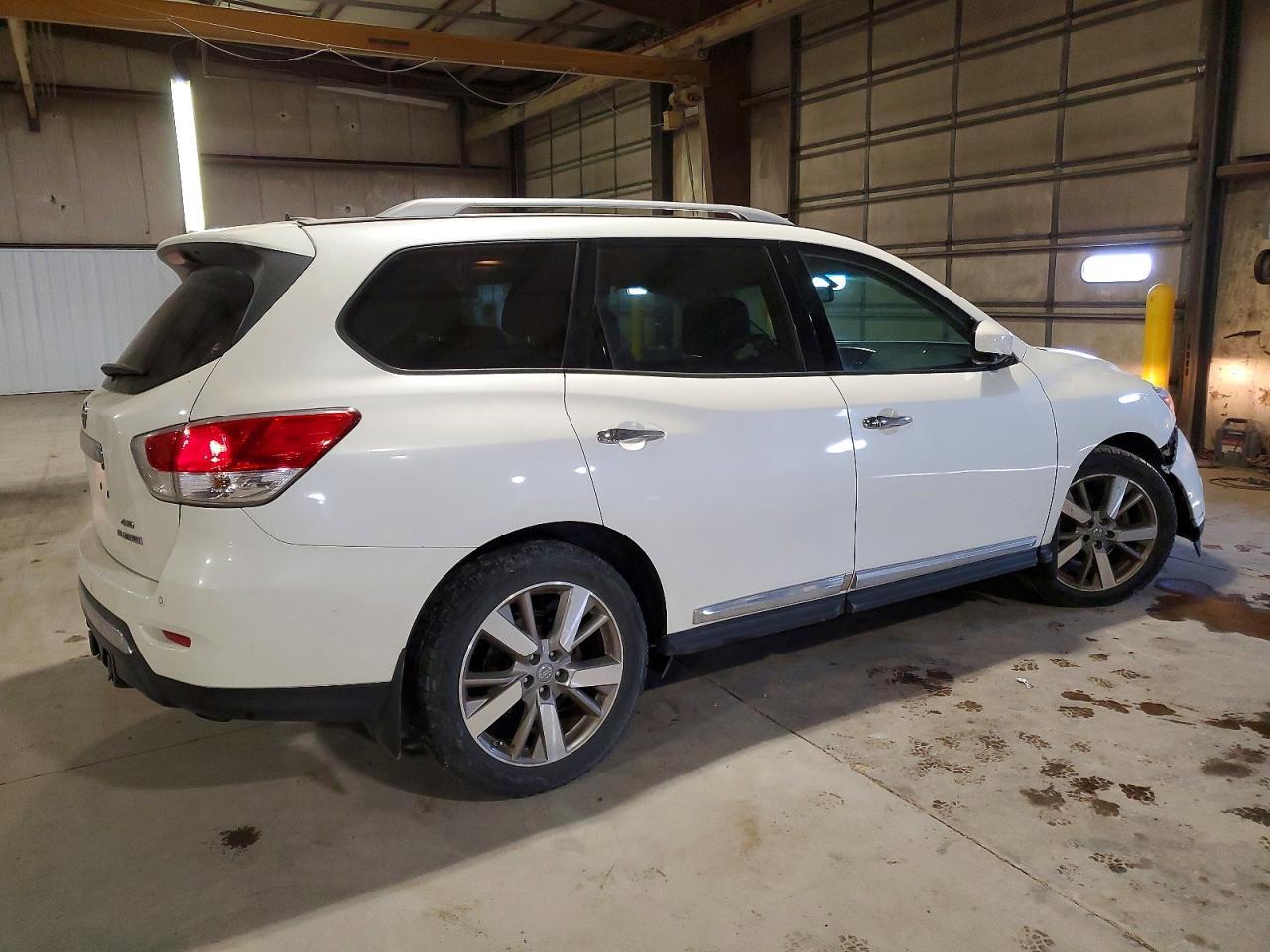 2016 Nissan Pathfinder