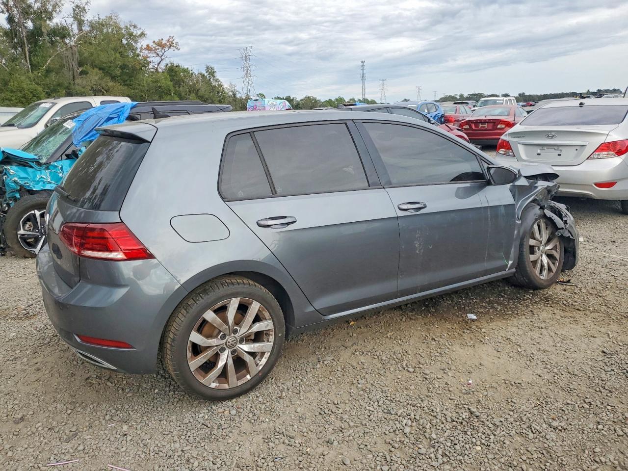 2019 Volkswagen Golf s