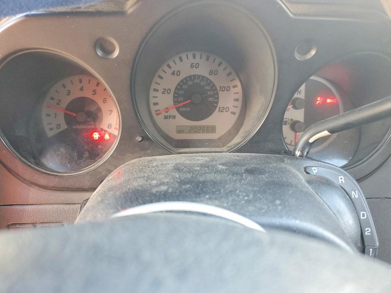 2004 Nissan Frontier King Cab XE