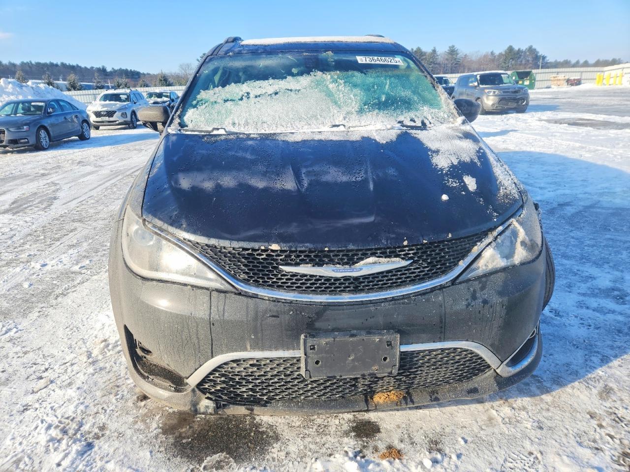 2017 Chrysler Pacifica Touring l