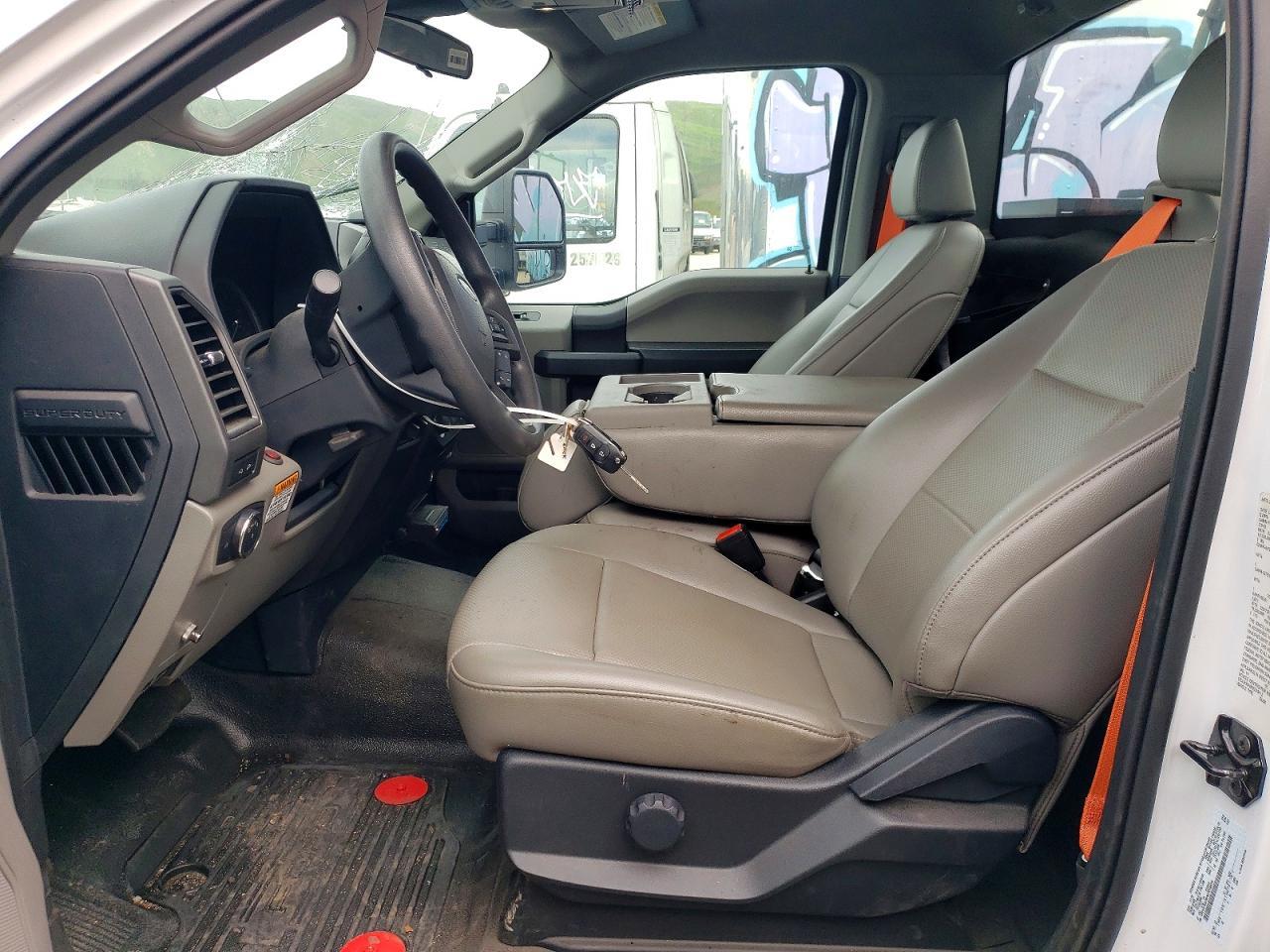 2022 Ford 550 Utility / Service Truck
