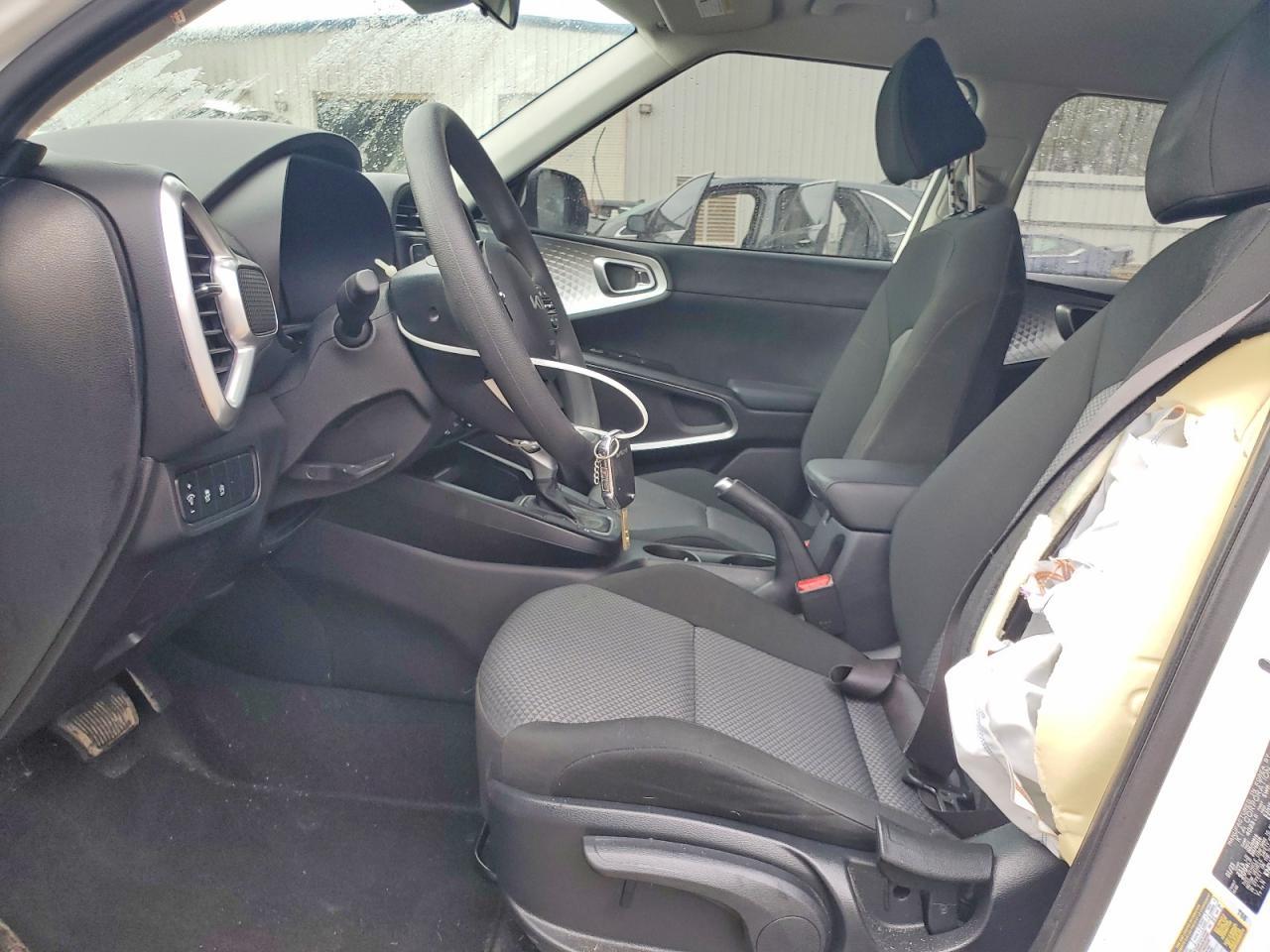 2023 KIA Soul lx