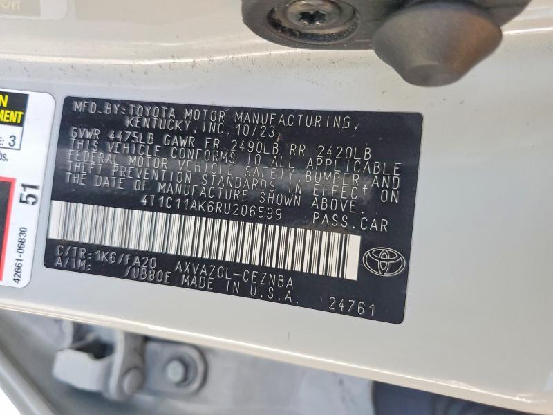 2024 Toyota Camry le