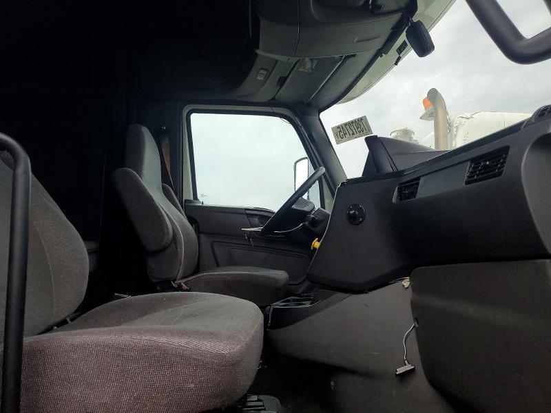 2022 International RH613 Semi Truck