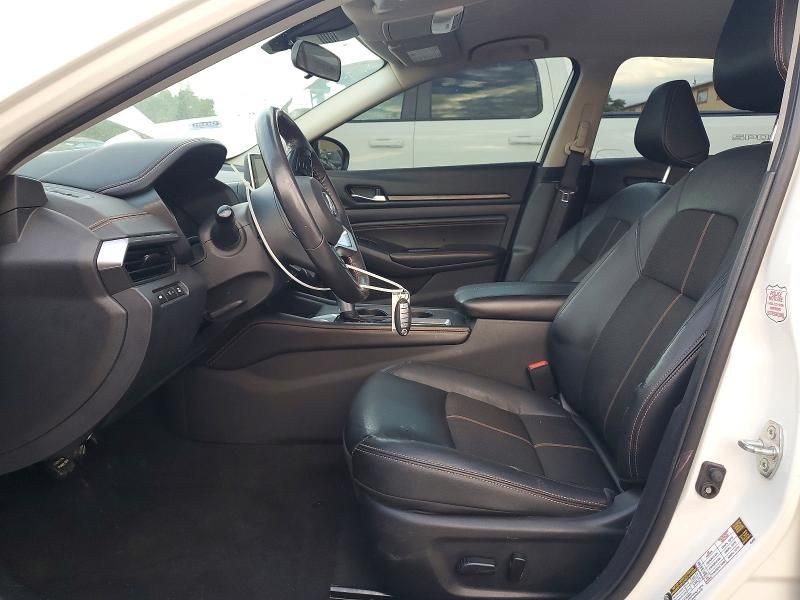 2022 Nissan Altima sr