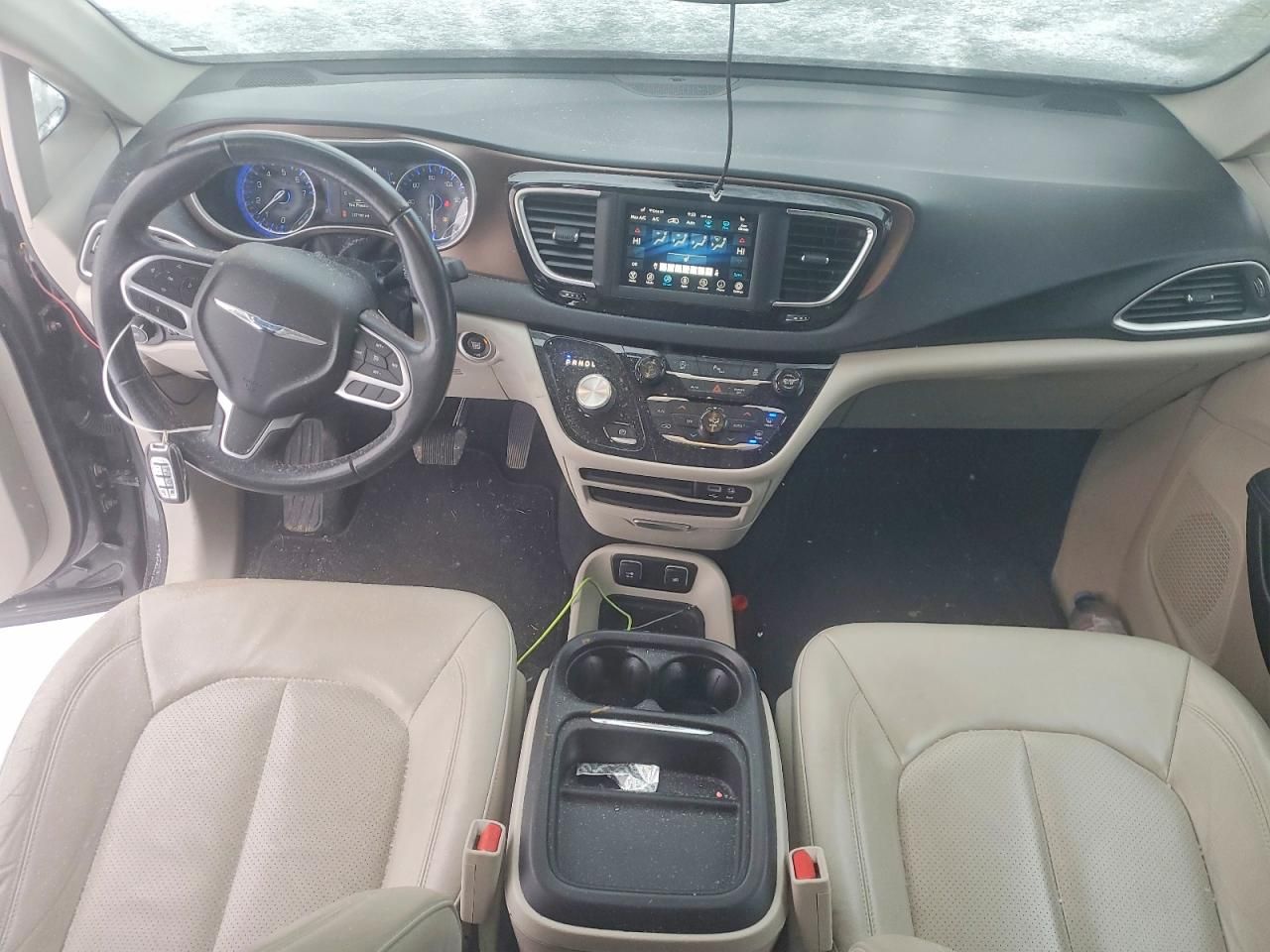 2018 Chrysler Pacifica Touring l