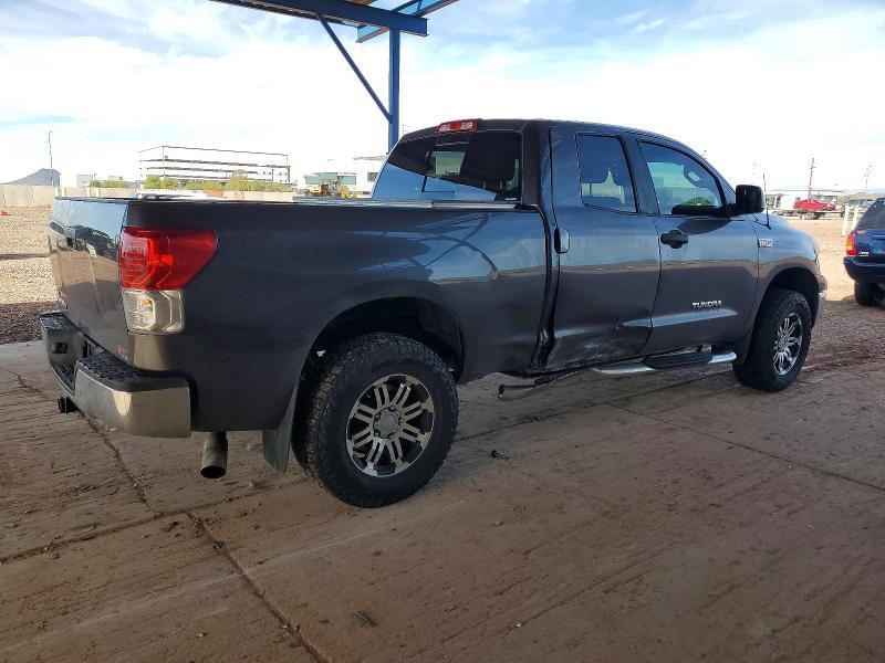 2013 Toyota Tundra Double cab SR5