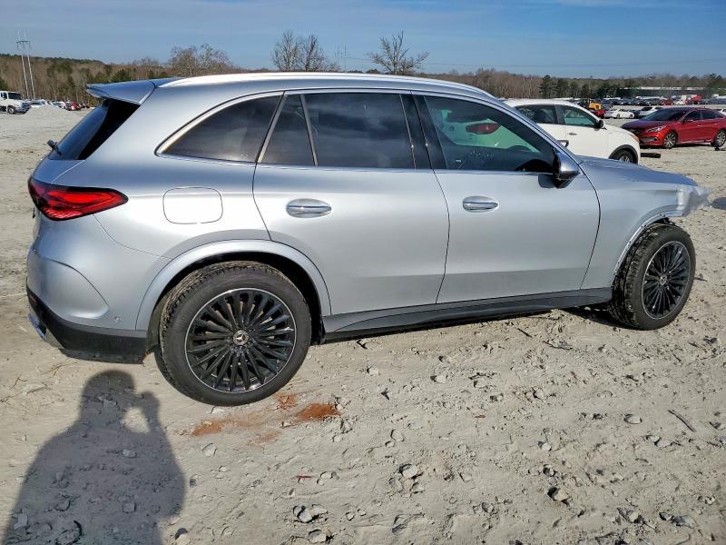 2025 Mercedes-Benz Glc 300