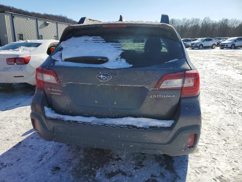2018 Subaru Outback 2.5i Premium