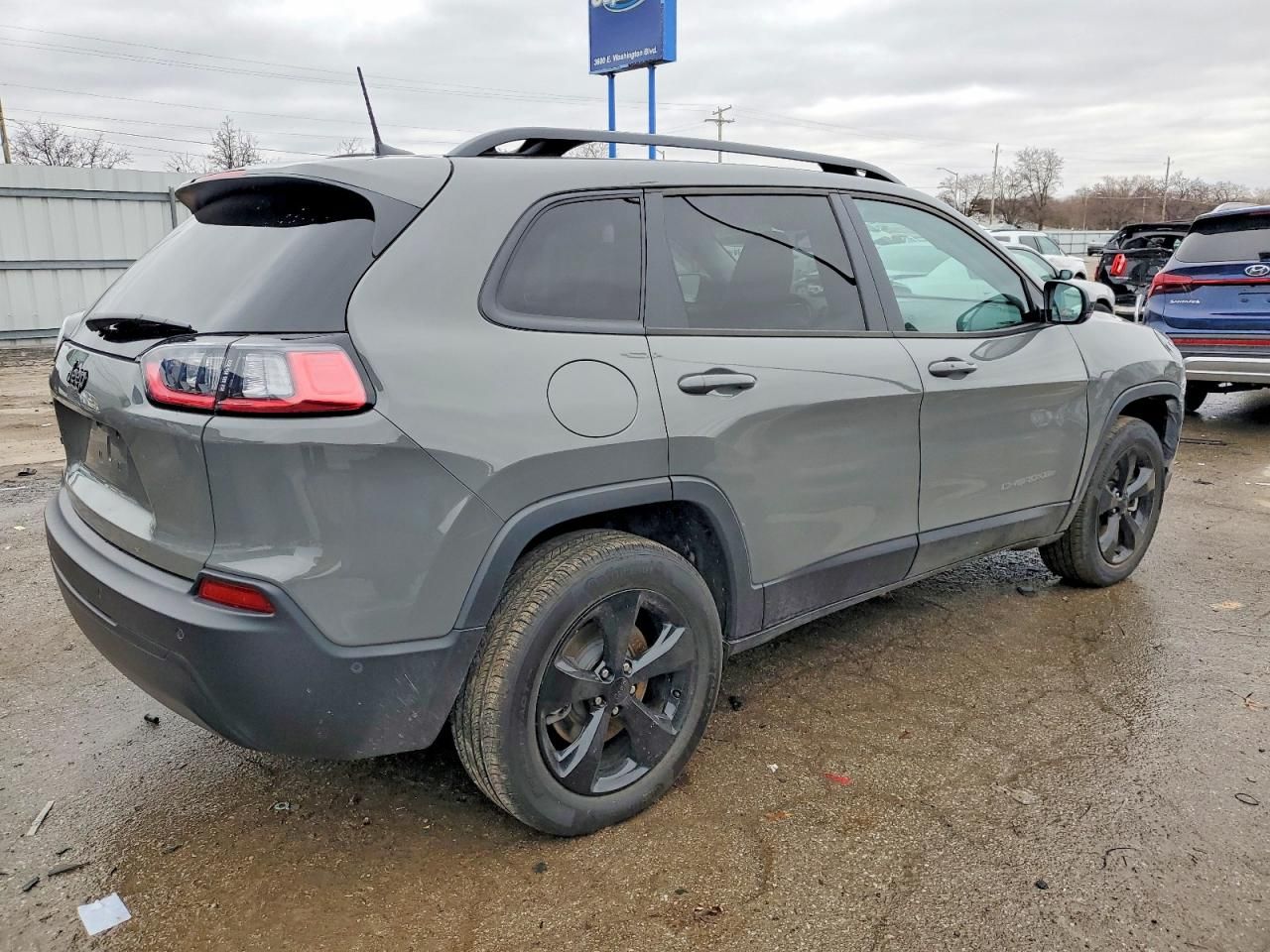 2023 Jeep Cherokee Altitude lux