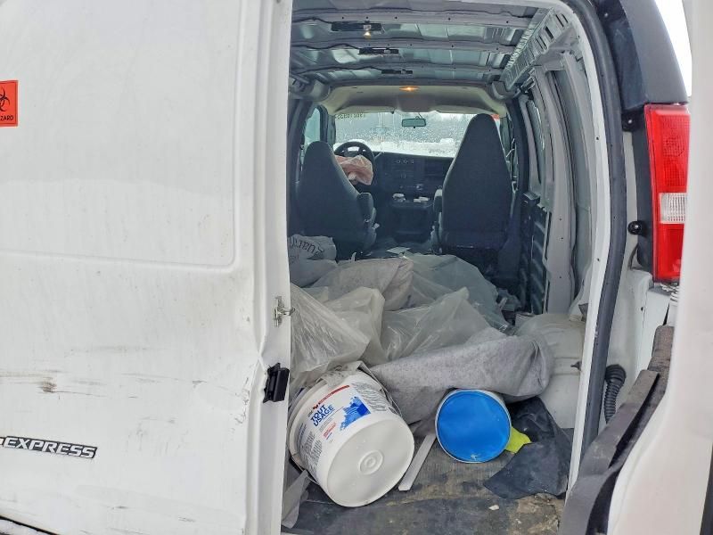 2024 Chevrolet Express G2500