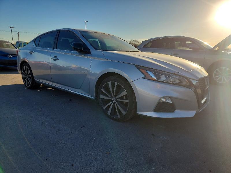 2019 Nissan Altima sr