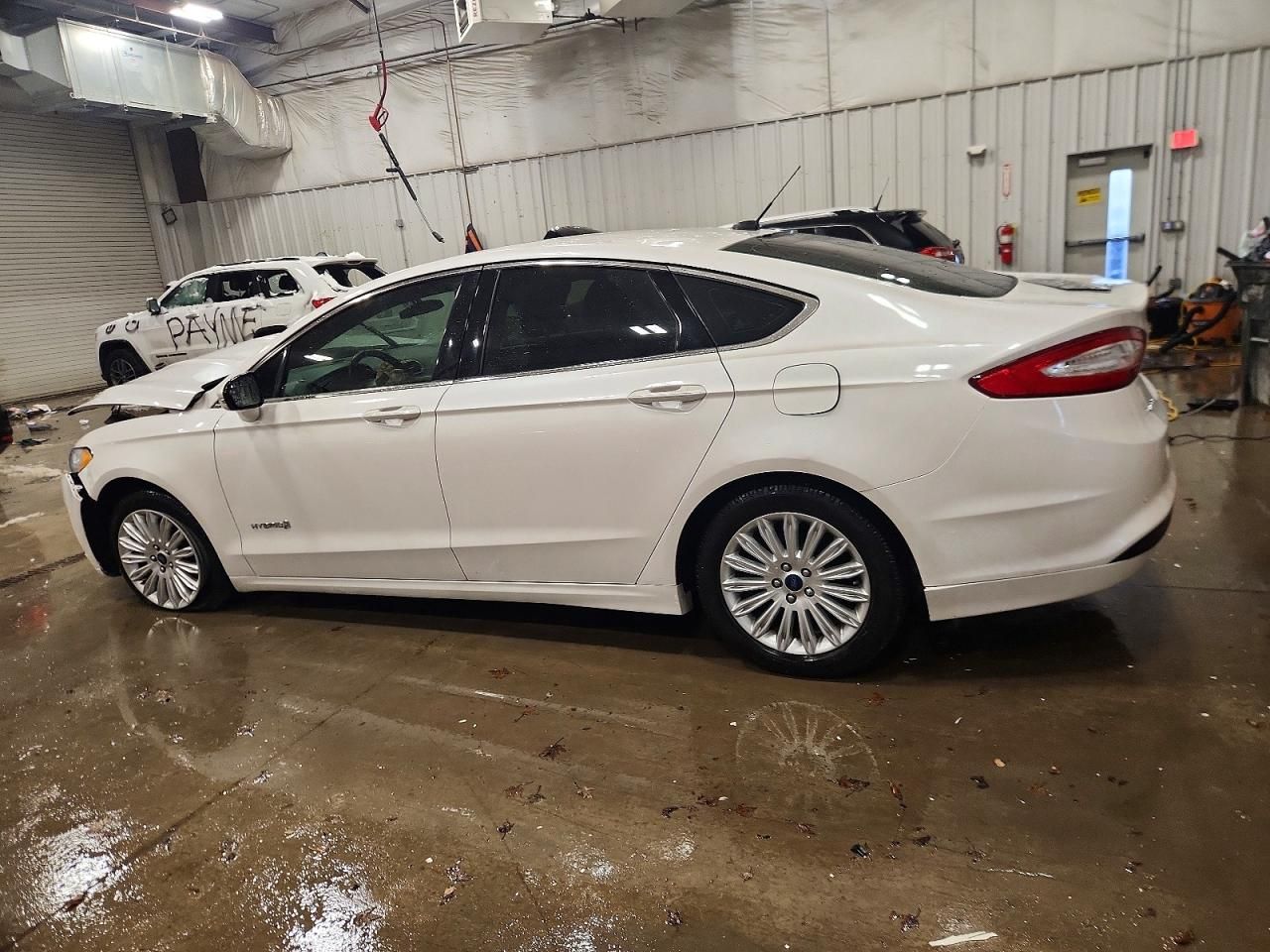 2014 Ford Fusion se Hybrid