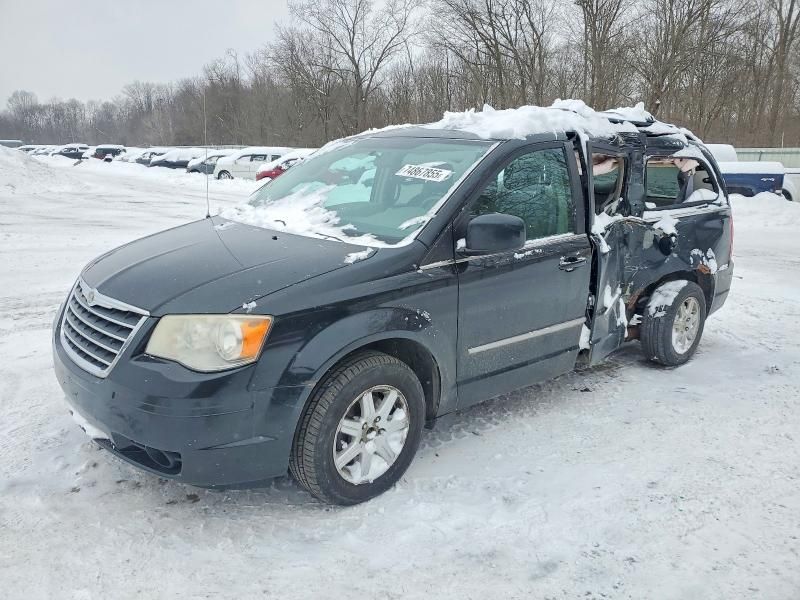2010 Chrysler Town & Country Touring