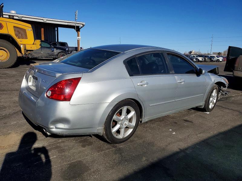 2005 Nissan Maxima