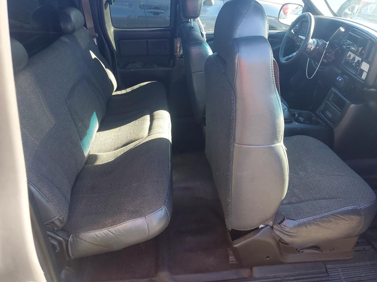 2001 Chevrolet Silverado C1500