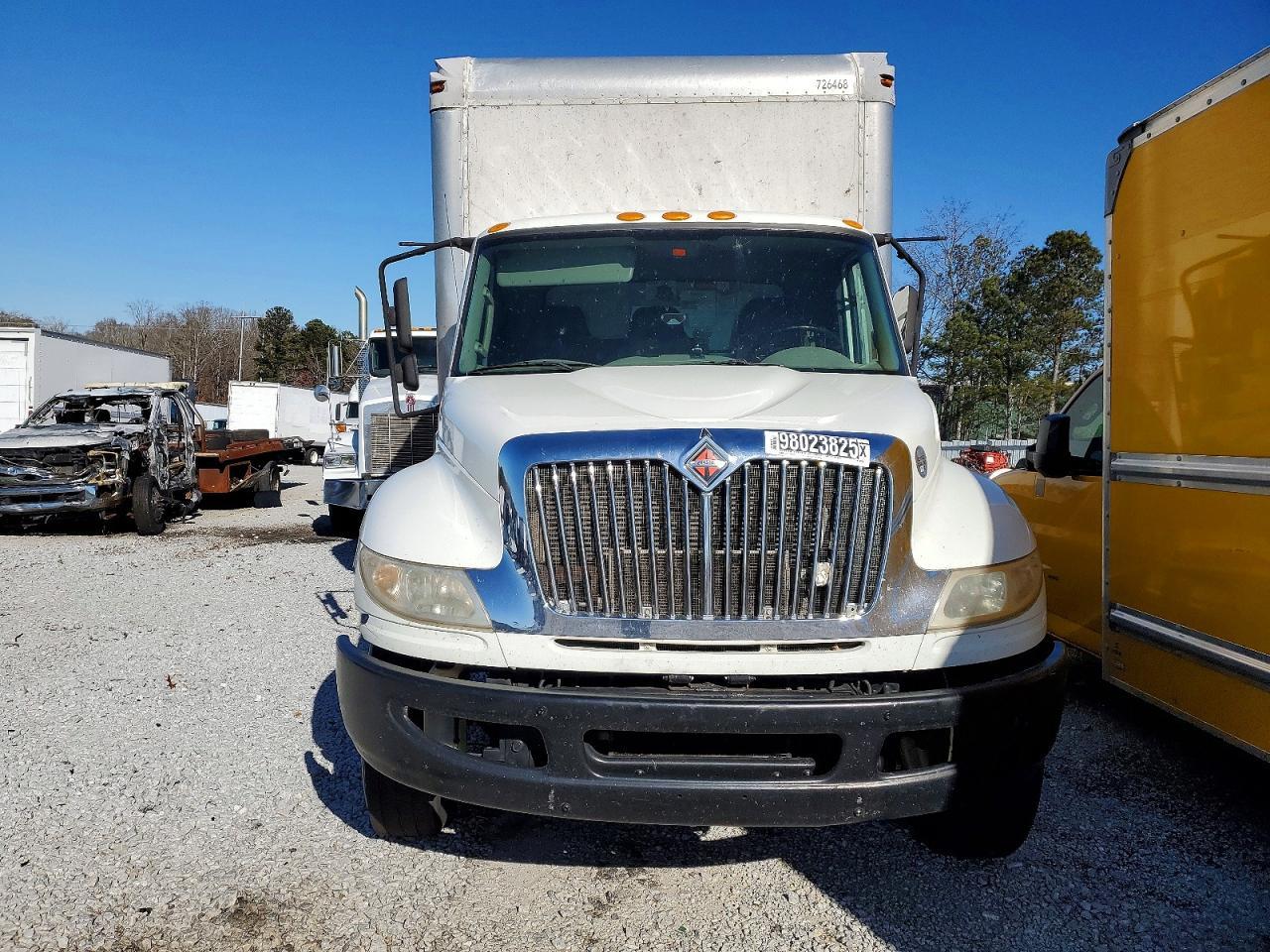 2017 International 4300 BOX Truck