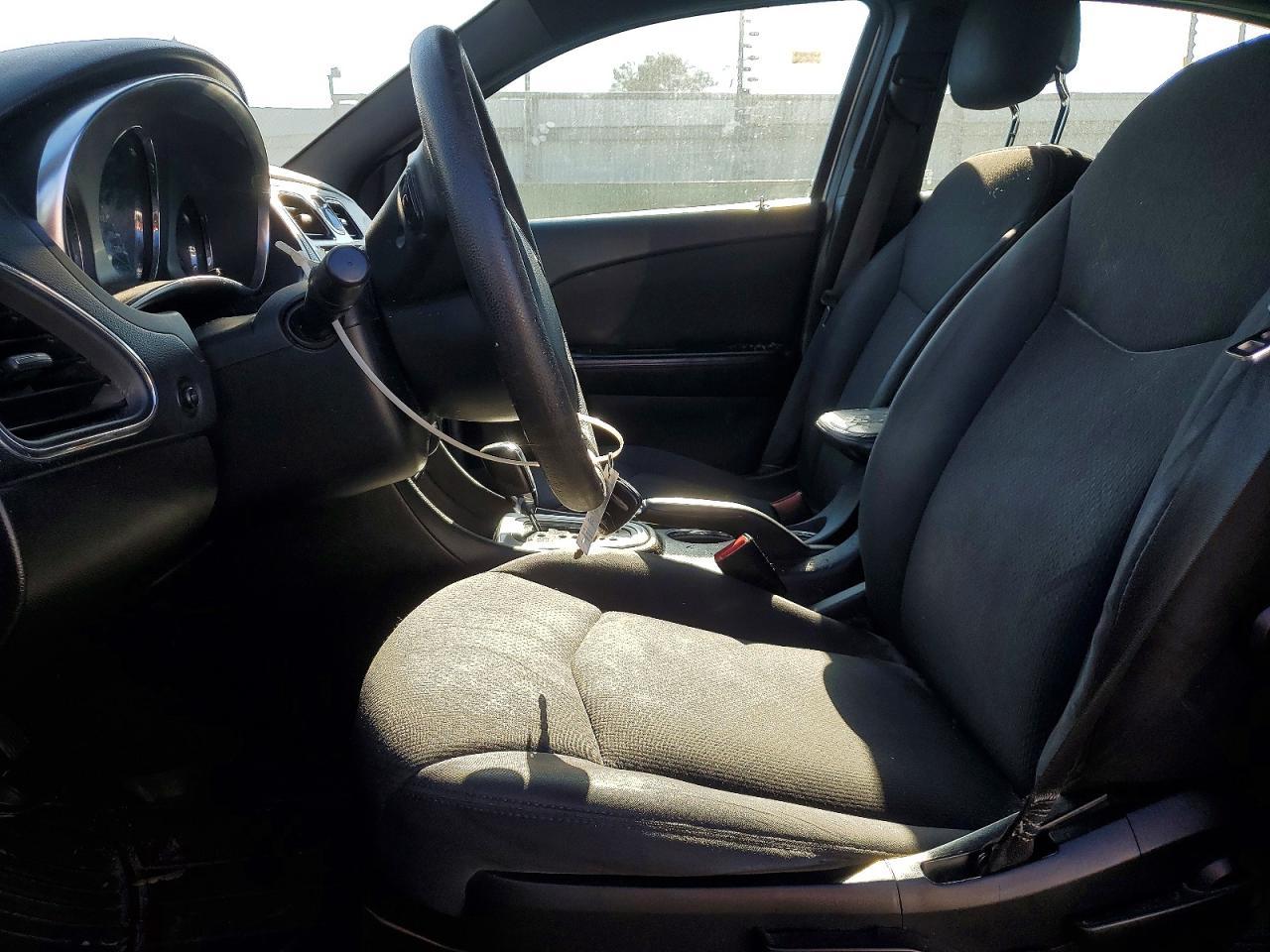 2012 Chrysler 200 lx