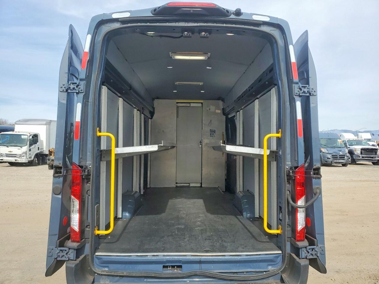 2021 Ford Transit T-250