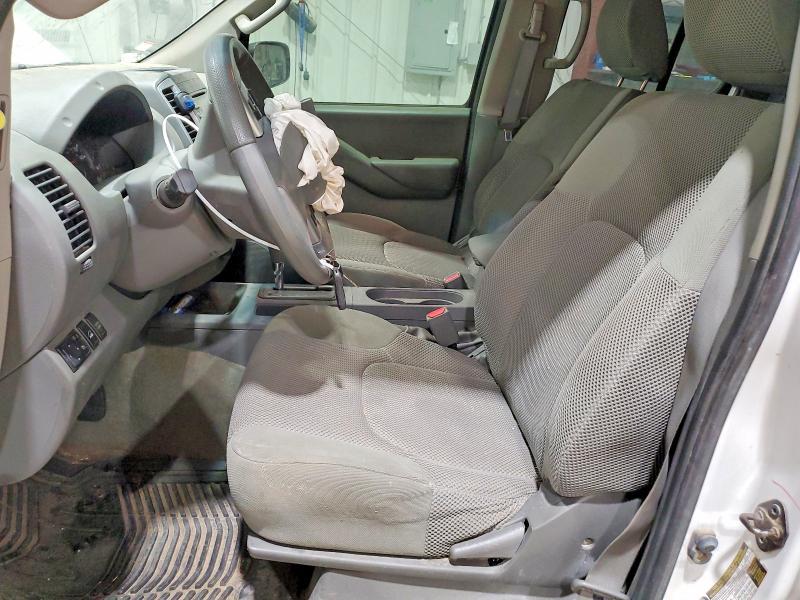 2014 Niss Frontier SV