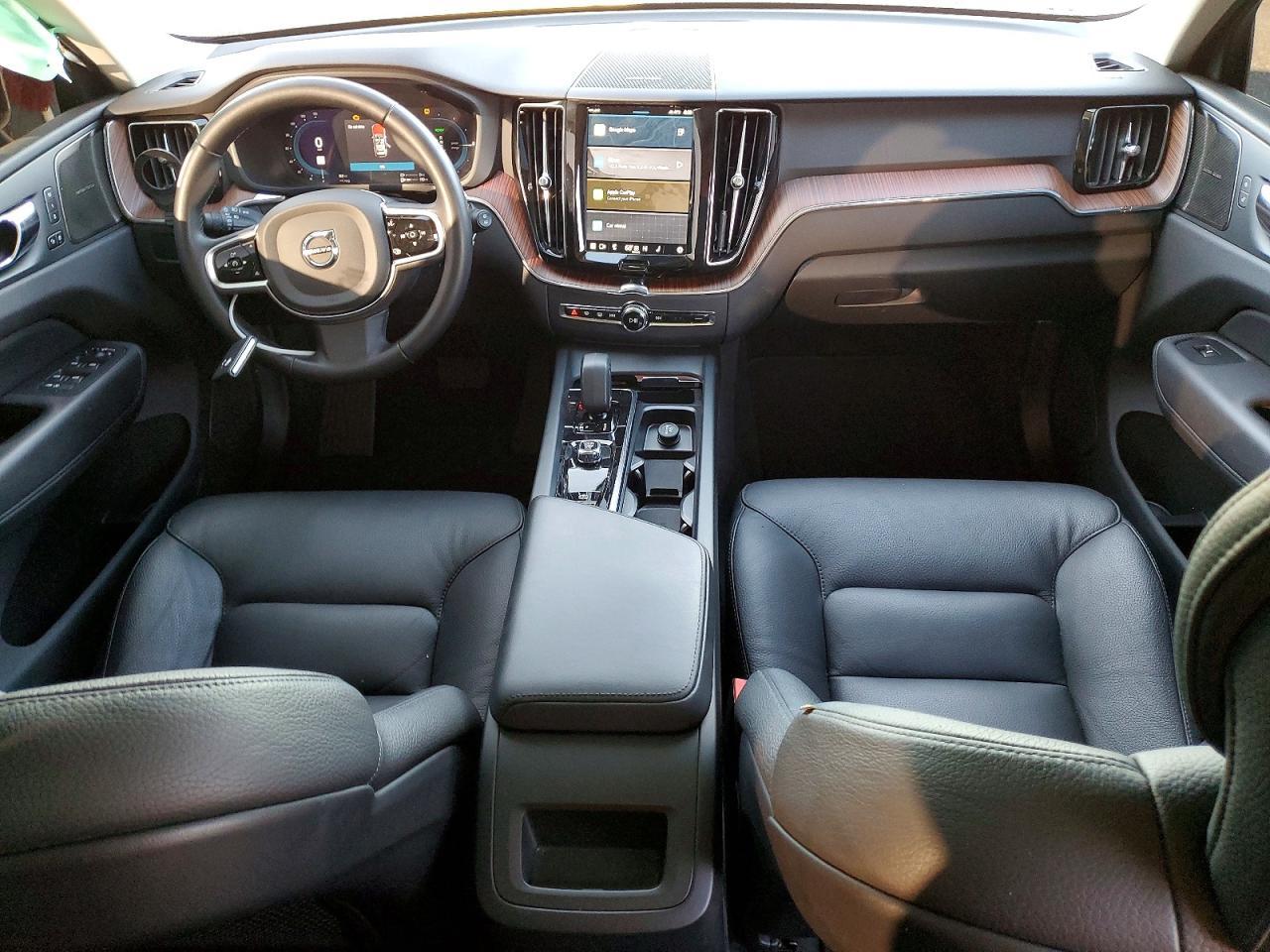 2024 Volvo Xc60 Plus