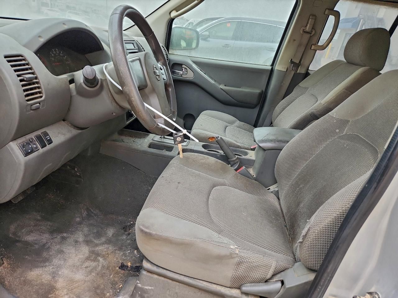 2006 Nissan Frontier Crew Cab LE