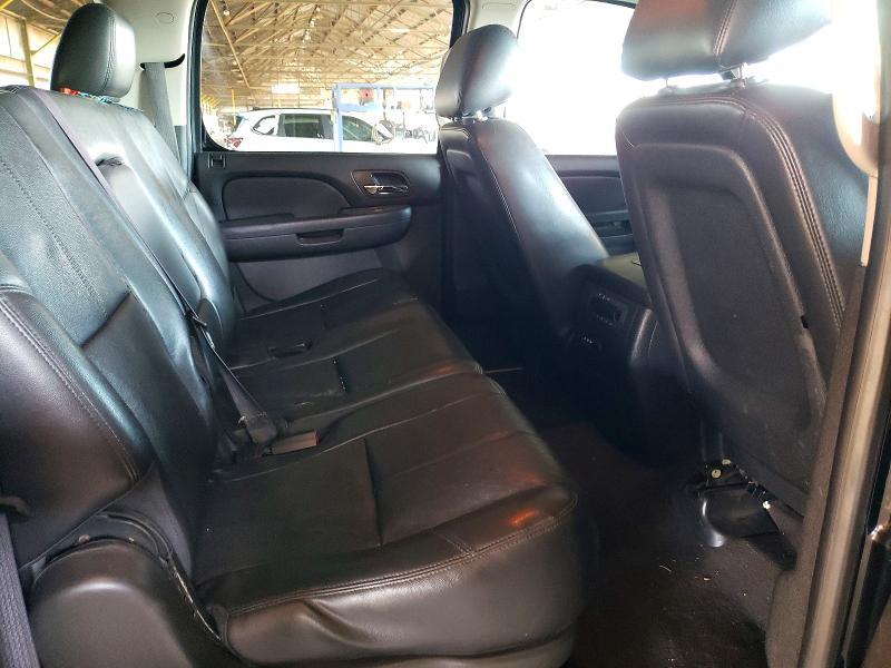2014 Chevrolet Suburban K1500 lt