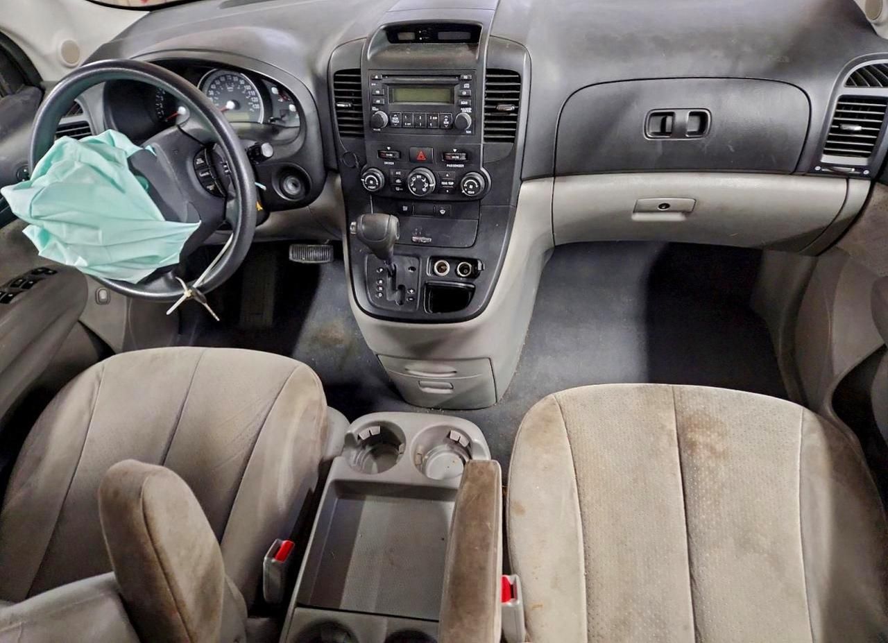 2008 Hyundai Entourage gls