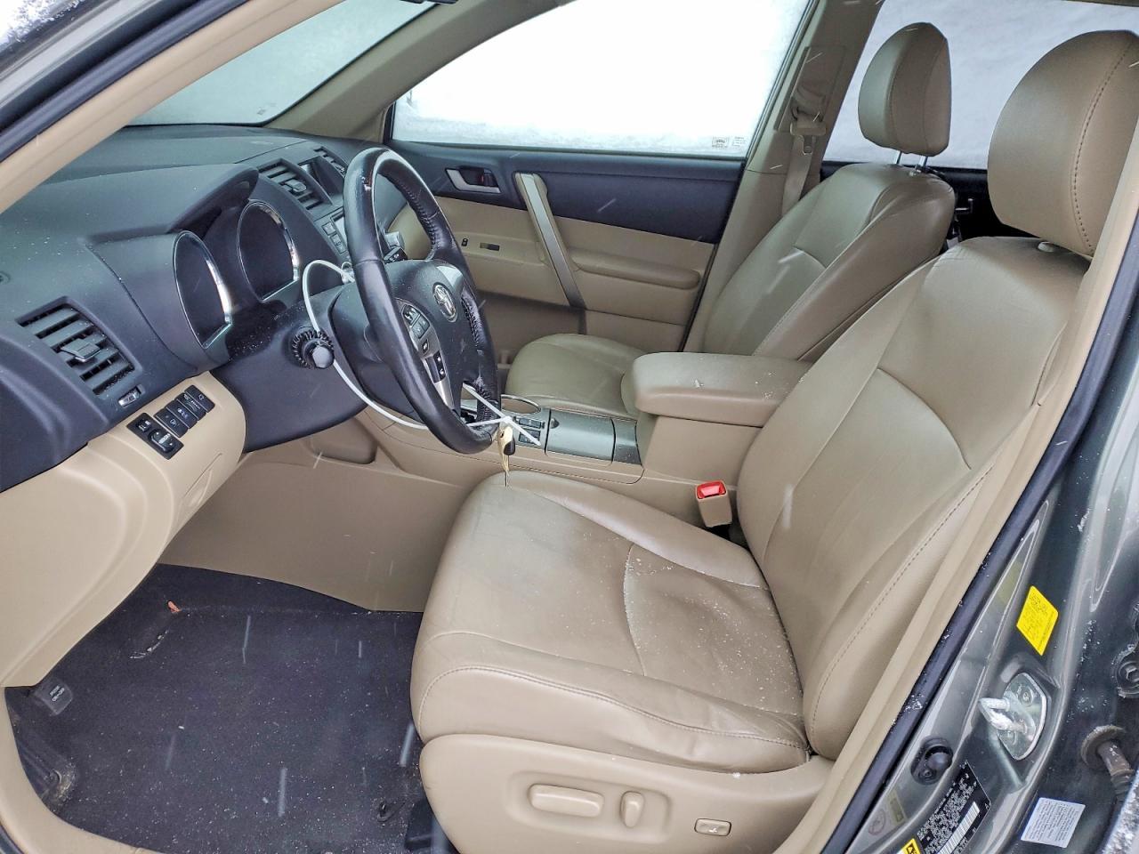 2011 Toyota Highlander Base